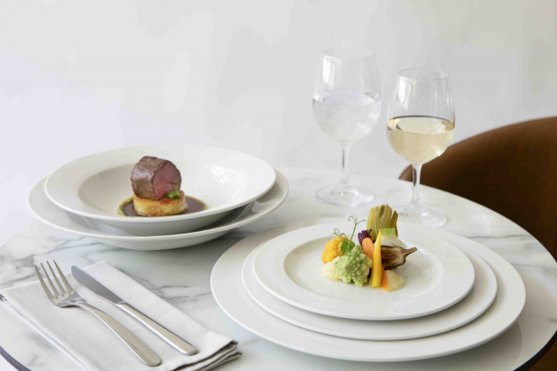 Assiette plate ovale blanc porcelaine 32x23 cm Presto Accolade